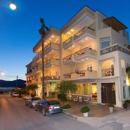 G. Kiapekou Aparthotel Loutra Edipsou  Exterior foto