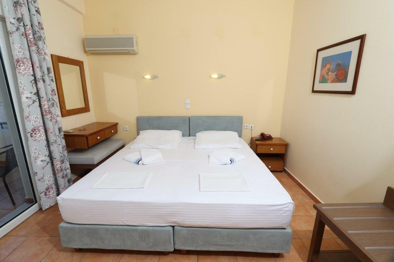 G. Kiapekou Aparthotel Loutra Edipsou  Exterior foto