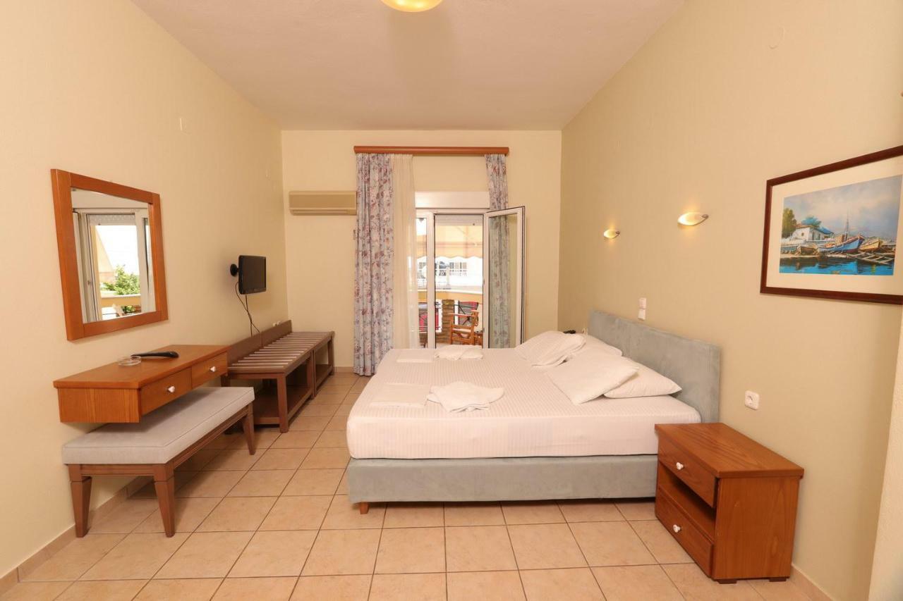 G. Kiapekou Aparthotel Loutra Edipsou  Exterior foto