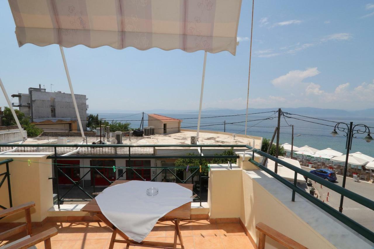 G. Kiapekou Aparthotel Loutra Edipsou  Exterior foto